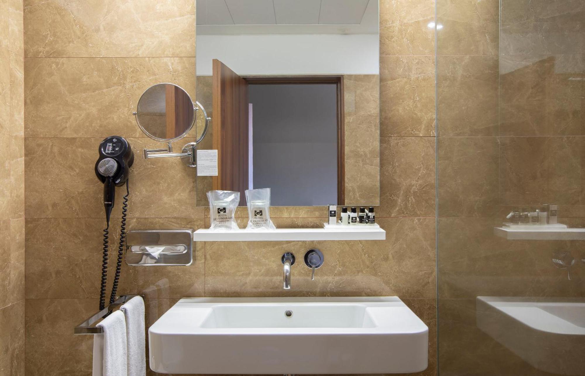 De Business & Hotel Guimaraes